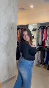 53 reactions · 10 comments | POV: You just found the jeans that check all your boxes—elevate your style and lift your booty! #BloomChic #plussize #midsize #holidaytiktok #holidayseason #denim #curvy #jeans | BloomChic | Facebook