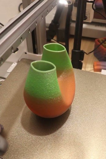 3D Print Timelapse: Elegant Teardrop Vase 💧✨ | Graceful Sculptural Design (Bambu Lab P2S/A1 Combo)