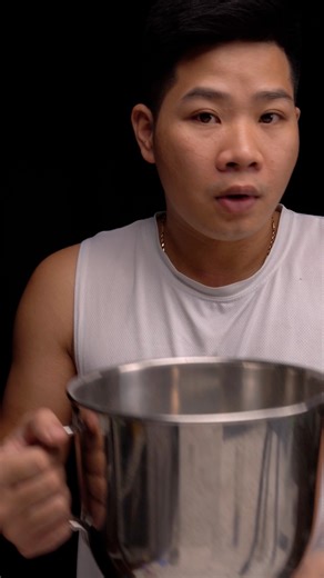 153K views · 3.5K reactions | Có video là đăng, không hay cũng đăng bánh gối bí đỏ nha quý dị, bánh bà Nguyễn Hoài ạ #datvaingang #banhmi | Đạt Nguyễn | Facebook