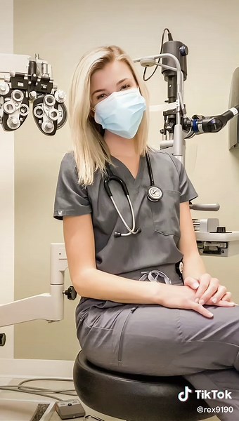 Ultimate Guide to Eye Exams in a Cozy Study Setup