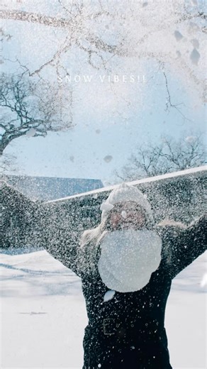 Walworth County Visitors Bureau on Instagram: "❄️Visit Walworth County and experience a magical Winter Wonderland! No matter what your favorite snow day activity is, we have something for everyone! ⛷️⛸️ Ski/Snowboard down the Mountaintop or ice skate @grand_geneva or try the slopes at @alpinevalleyresort_wi 🛷 Find a sledding hill at one of our many parks! @wi_dnr @delavanwi_chamber @easttroy @visitsharonwi ❄️ Take a snowy zip through the woods at @ziplakegeneva 🔥🪵 Cozy up to a fire and roast 
