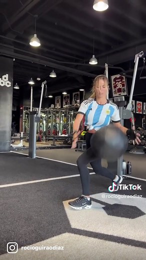 Argentinian Fitness Mom on TikTok
