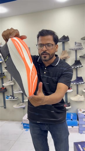 New in comfy slip ins WhatsApp:03323798608 Address: nazimabad no 2 near aqsa masjid Kareem kabab | My Foot Boot