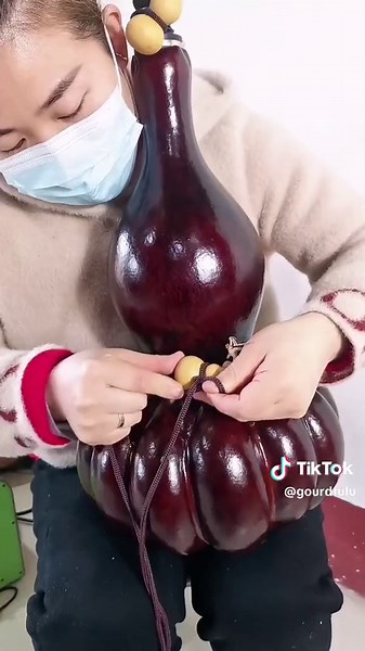 And a giant wine gourd!#gourd #China #tiktok #handmade #life #gift #wine #drink