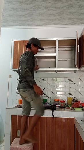 957K views · 7.3K reactions | this is how to install a kitchen #fblifestyle | Phetris Baja 45 | Facebook