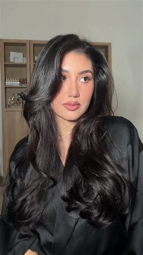 Achieve Stunning Blowout Hair with Kitsch Rollers