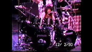 Here's Joe Franco with a solo from the 1990 Zidjian Days event! Joe was Dan Shinder's guest live on the Drum Talk TV Facebook page today, which you can see here: https://business.facebook.com/DrumTalkTV/videos/343817146882622/ Joe is the author of "Double Bass Drumming," Owner and Wizard at Beatstreet NYC, a post studio and has drummed for Jack Bruce, Magellan, Steve Walsh, Dee Snider, Eddie Ojeda, Twisted Sister, Lslie West, and Vinnie Moore. Joe combined his drumming and programming skills to 