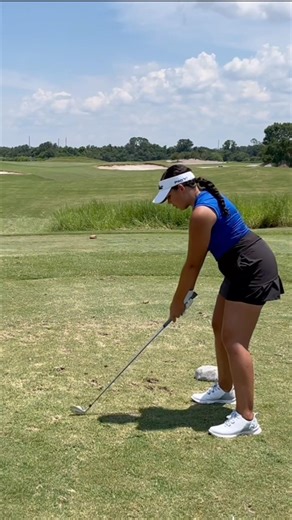 5 Iron Golf Swing Fade ⛳️ Par 3 180 Yards ⛳️ #golf #golfswing #golfer #golfshorts #shorts