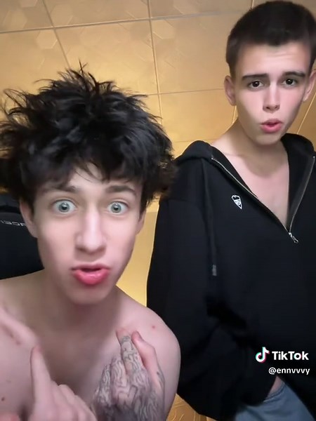 макс (@ennvvvy)’s videos with оригинальный звук - looffy#XTX