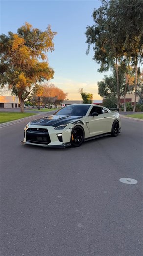 Alex mejia on Instagram: "A GT-R already turns heads… but a full carbon fiber GT-R on Advan wheels, lowered, flex-fuel, Boost Logic exhaust, and Ecutek tuning? That’s a different level. Every panel pops, every spool whistles, every downshift cracks. Starlight ceiling inside, pure chaos outside. This one checks EVERY box."