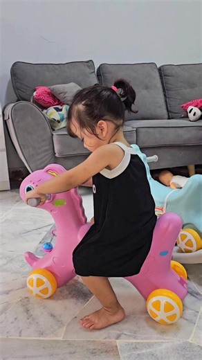 Kuda Goyang 2in1: Permainan Seru untuk Anak-anak