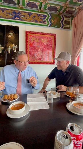When Ambassador David L. Cohen arrived in Canada, Ottawa media mainstay Stu Schwartz suggested that he give Golden Palace’s legendary egg rolls a try. � �Almost two years later and Ambassador Cohen finally made it to Golden Palace yesterday for lunch...and look who joined him. � �Stu said Ambassador Cohen would “thank him” for the recommendation—sounds like he was right! | U.S. Embassy Ottawa