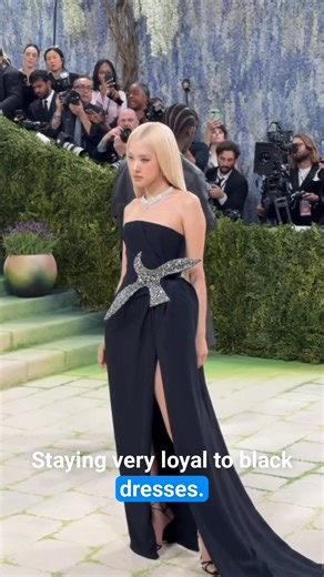 The worst looks of met gala#metgala#gigihadid#rose#shorts