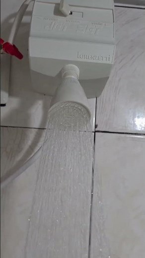 Lorenzetti JET SET 5500w shower from the 90s. New. Doesn't heat anything in cold weather