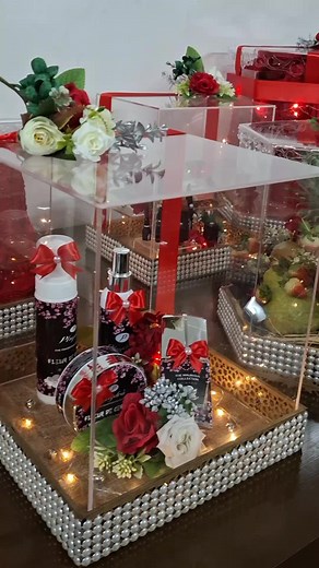 Stunning Wedding Day Red Theme Ideas for Brides