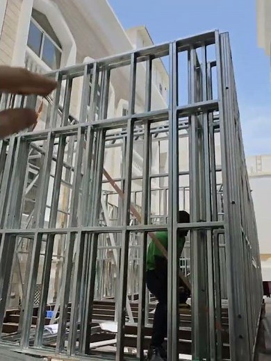 Light gauge steel frame building system