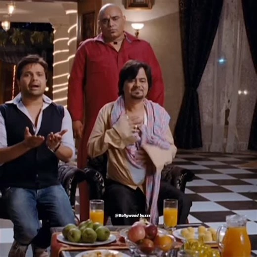 Bollywood buzzs on Instagram: "Humour Core 🤣 . . . . #comedymovies #comedyclips #comedyscene #funnymovie #bollywoodbuzz"