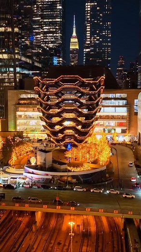 🎅’Twas the night before Christmas, when all through Vessel, the steps stood still, wrapped in holiday sparkle ✨ The city above hummed soft and bright, sugar-plum views dancing high above Hudson Yards tonight 🌙 All snug in the glow, beneath winter’s spell ❄️ Merry Christmas Eve from Vessel ✨🎄 🎥: @viajadrone #vesselnyc #merrychristmas #nycchristmas | Vessel NYC