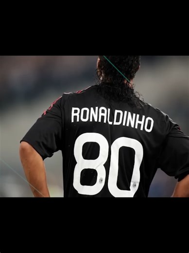 ဘောလုံးကိုအနုပညာမြောက်စွာကစားသူများ