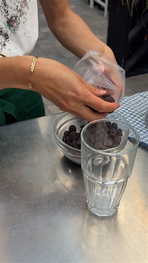 Strawberry Frozen Yogurt Cone! Berry chill vibes only 🍓🍦 #fblifestyle | Chefclub Network