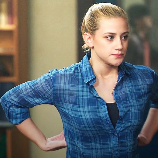betty's ponytail is iconic and beyond reproach! #bettycooper #lilireinhart #riverdale #riverdaleedit #ponytail #foryoupagе #fyp