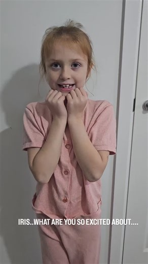 Zoe. Dorset Content Creator on Instagram: "What are you so excited about... Ad| Calling all foodies and fashionistas! Series 4 of Littlest Pet Shop is here with a brand NEW sweet & stylish theme! 🌟New surprise blind boxes 18 to collect! 🌟Cute new pet pairs. 🌟Four new sweet and stylish sets. 🌟Endless fun and imaginative play to be had!!! Sweet & Stylish Sets include a deluxe pet and nine food and fashion themed accessories including sparkling necklaces for the pets to wear. Even the packaging