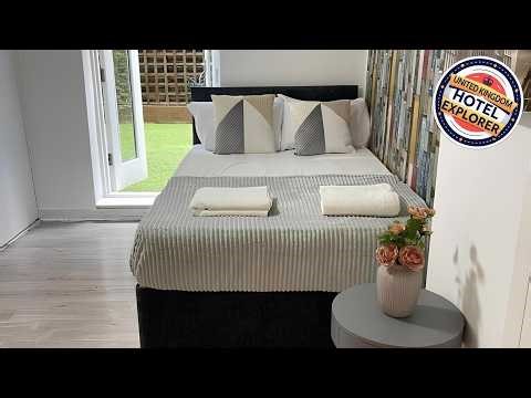 Portobello Road artistic studios | London, United Kingdom | Hotel Review 🛏️