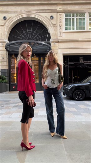 Just 2 girls who belong in a circus 🎪 @tia