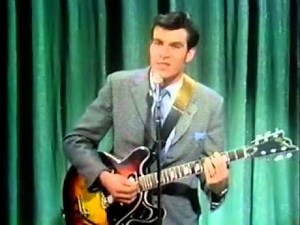 1969 Ted and Mack Amateur Hour / Joe Mazza Singing King of the Road