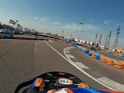 赛道完美，虽然不是最快的一圈，但是是最开心的一天