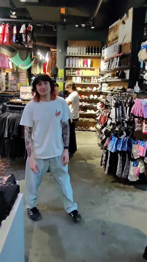 okjuskiii (@okjuskiii)’s video of computer make these guys