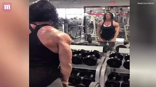 Incredible bodybuilding grandmother shows off her lifting