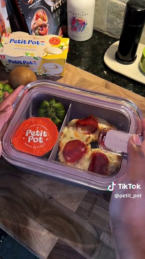 Pizza Bagel & Petit Pot Pudding: Perfect Lunch Combo!