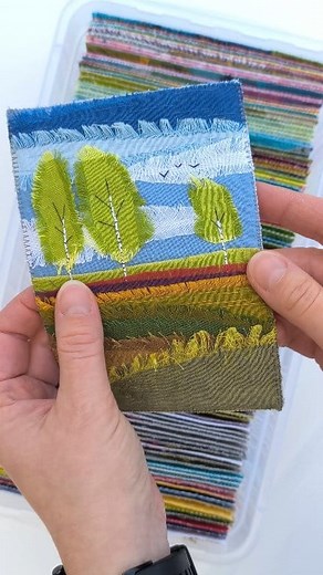 Another look at my collection. 🔸This is how I store my postcards that aren't framed or hanging on the wall. 🔸Published for the second time, with music this time. . . . #fabricart #textileartist #artquilts #quilts #fabricpostcards #landscapeart #landscapelovers #smallart #collection #artcollection #artcards #handstitched #slowstitching #art #polishartist | Karolina Bąkowska - Textile art