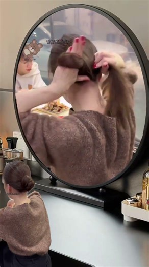 Easy Hair Updo Tutorial: Quick & Stylish