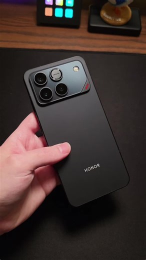 Retrait de l'écran de protection Honor WIN