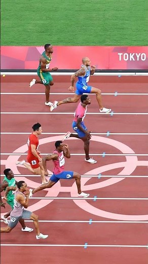 【五輪連続写真】イタリアのヤコブスが制す 陸上男子100m決勝