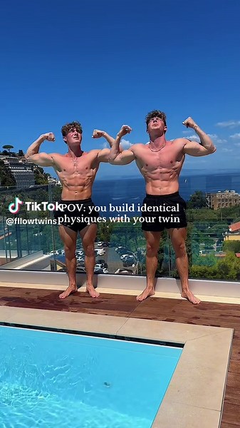 Health, wealth & a brotherhood is all your need 🤝🏼 #fllowtwins