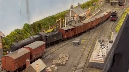 The O Gauge Get Together returns to The Engine House, Highley on the weekend of 19-20 October. 🚂 See some of the UK’s award-winning O Gauge layouts and dioramas, shop ‘til you drop with a selection of the best suppliers and discover the latest O Gauge technology. Plan your visit at: https://svr.co.uk/event/o-gauge-get-together-2024/ Clip: Tom Clarke | Severn Valley Railway