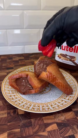 Nutella Bread Pockets