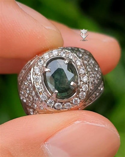 Batu Permata Natural Green Sapphire Thailand 1.52 Ct CGL Memo