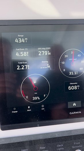 Doing some testing yesterday to dial in a lower cruise speed, looks like we’re on to something! 👀 Light load, about 190 gallons of fuel and 2 passengers, but still very happy with nearly 2.3 mpg @ 31 mph with twin 300 HP Suzuki Marine USA! 📈 | Insetta Boatworks
