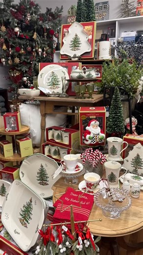 55 reactions · 3 comments | ✨ The iconic Spode Christmas Tree...