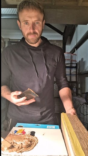 Elita on Instagram: "Tutorial on making brown resin for wood effect tile and explaining what colours to use to be able to adapt to all browns in the future and showing the application process to finish. Next video will be solely explaining the primary colours and how to cancel out colours and the explanation of secondary and tertiary colours off of the primary colours. #resinmitres #tutorial #tiling"