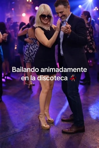 Bailando animadamente en la discoteca 💃🏻 #videosviralestiktok #amigasprasempre #amigastiktok #bailando ##amigas🤞🏻💕