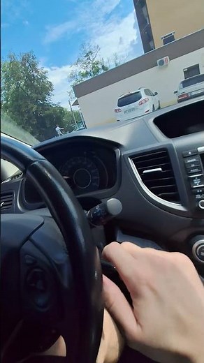Key won't turn, steering wheel is locked - solution