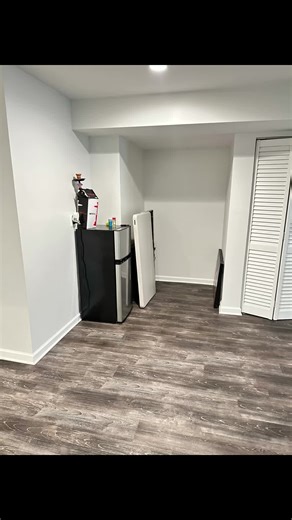 So as I stated before we really customize the decorations for this space 🤗 I noticed there was a small nook in the corner which the Bride and I decided that we wanted to add a small bar there so I created an opening within the drapes that would allow you to kind of step inside and get your drink I thought it was the cutest little touch lol we also decided to hang flowers and vines around the entire drapes to give it an additional touch we added candles the table that add warmth to the space the