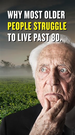 Why Most Older People Struggle to Live Past 80 - 5 Unexpected Reasons That Quietly Shorten Life! The years after 80 can feel confusing for many older adults. People who were once active and sharp often begin to slow down, not because of one illness, but because of quiet changes that go unnoticed over time. Many seniors believe this is just aging, but the truth is more complex. Longevity experts and aging specialists agree that what happens in daily life after 70 and 80 plays a powerful role in h