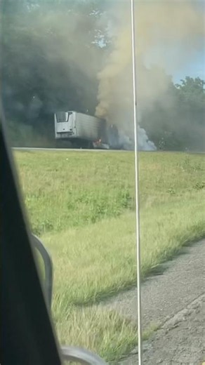 Truck driver has a bad day. Trailer on fire along I-81 in Salem, Virginia. What happened here? 🔥