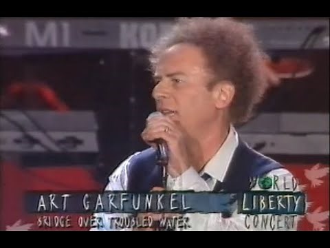 Art Garfunkel - Bridge Over Troubled Water (Live from the World Liberty Concert 1995)